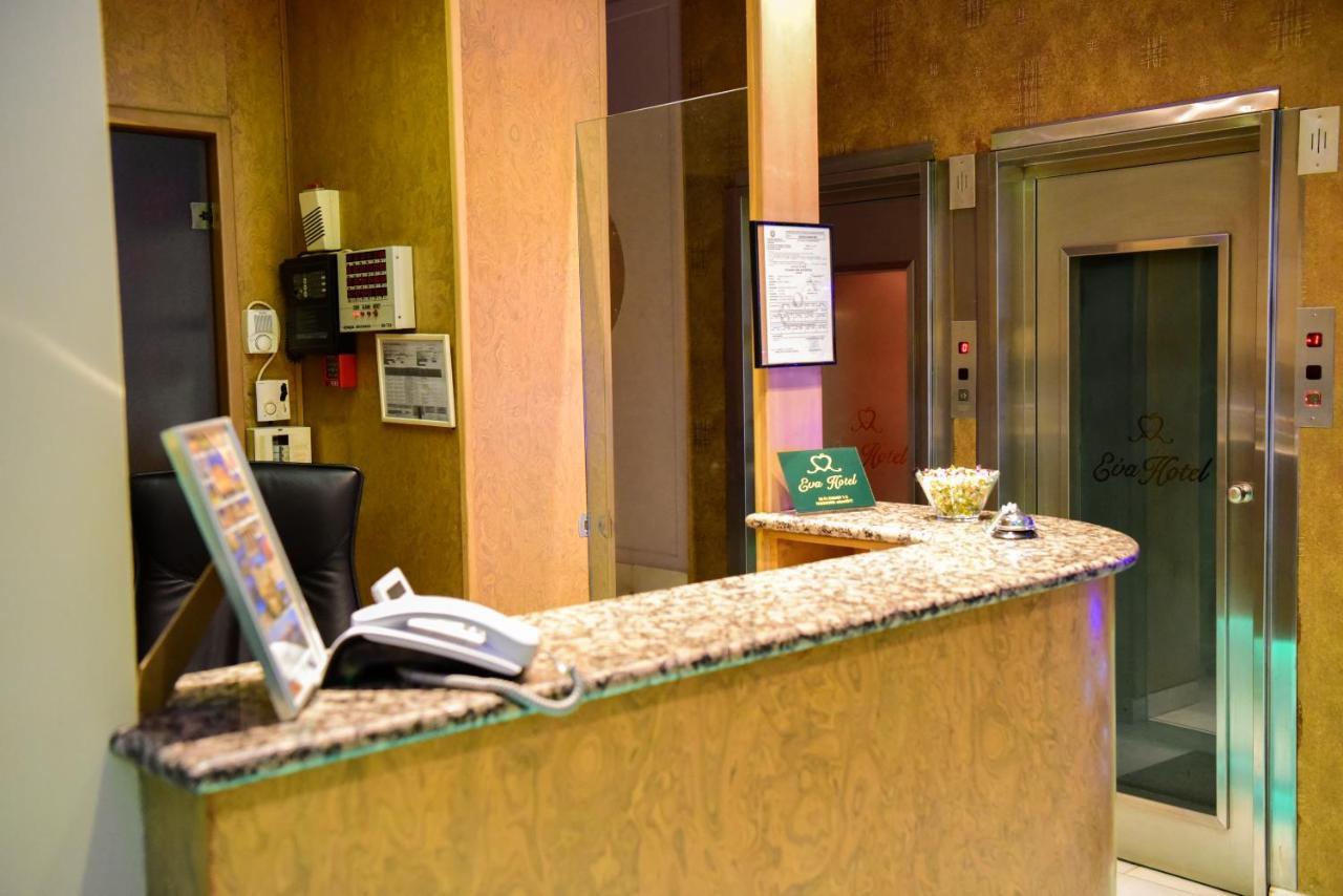 Eva Hotel Пирея Екстериор снимка